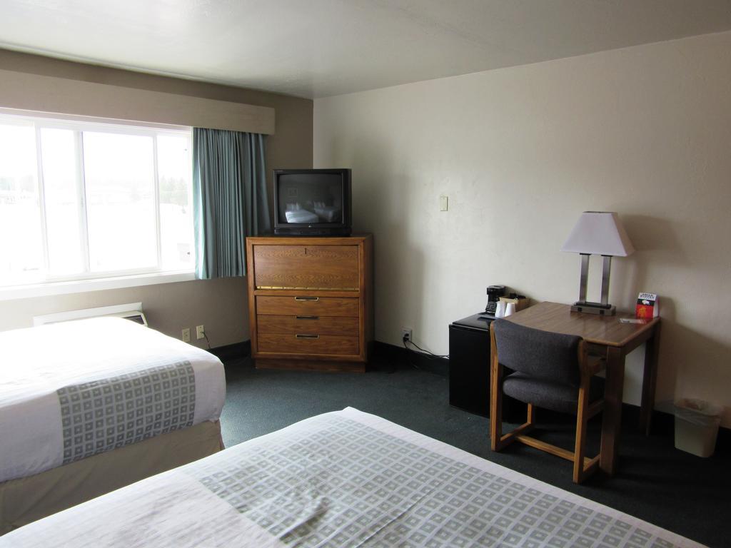 White Buffalo Hotel 3*
