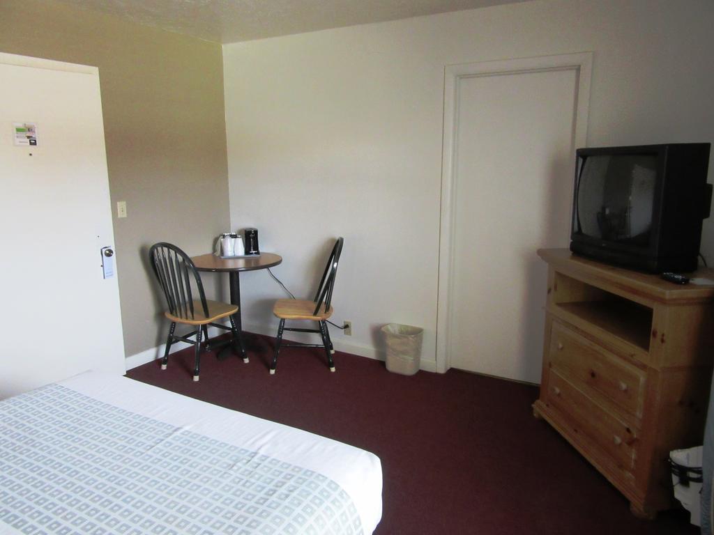 White Buffalo Hotel 3*