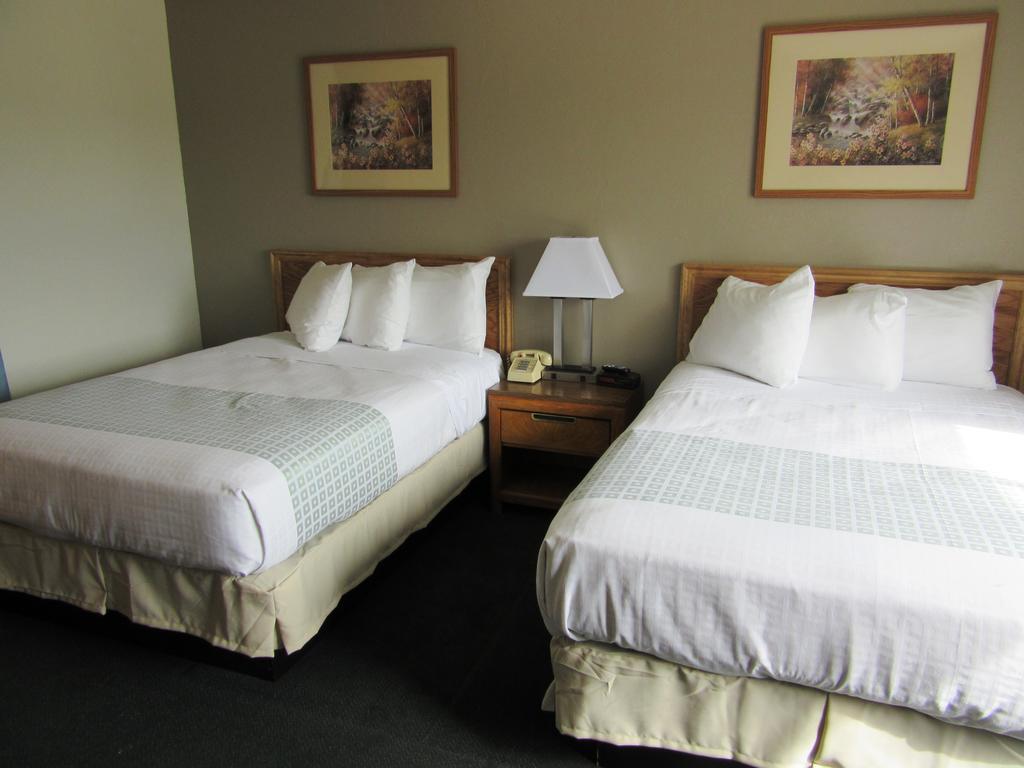 White Buffalo Hotel West Yellowstone